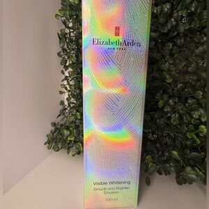 Elizabeth Arden Visible Whitening smooth and bright Emulsion 100mL